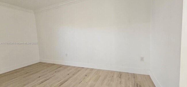 Building Photo - 6330 SW 79th St