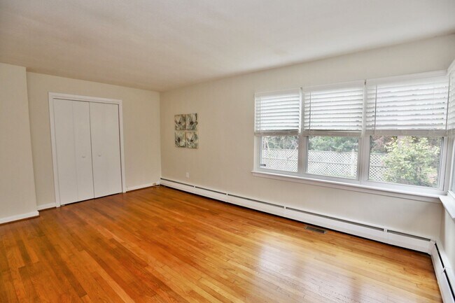 Building Photo - Ready 02-23-26!! Reserved Parking, Pet Friendly - Centrally Located Near Several Bases & Intersta...