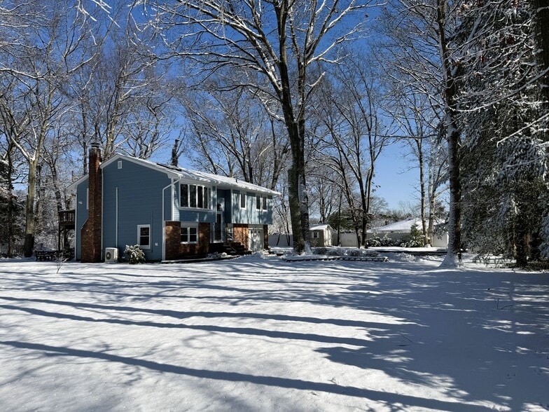 Building Photo - 37 South Ln