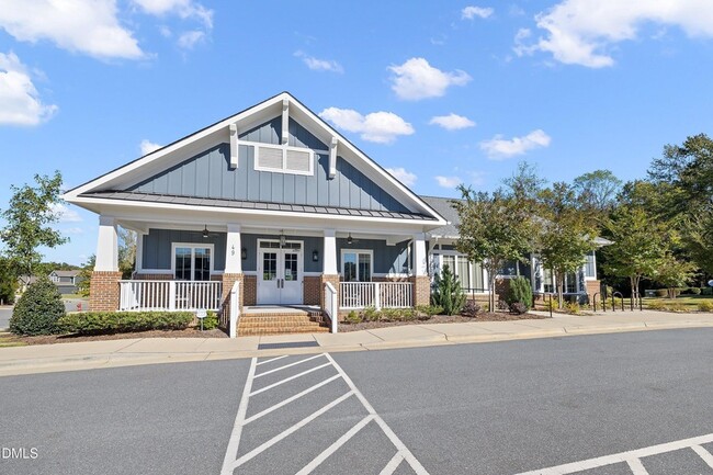 Building Photo - 115 Swain St