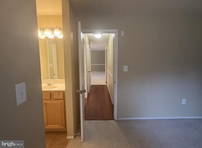 Building Photo - 8141 Needwood Rd