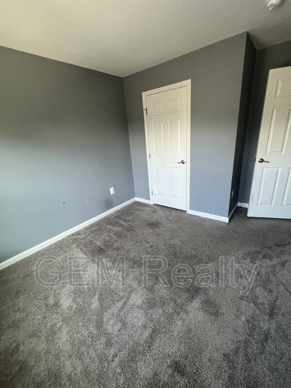 Building Photo - 7120 Azalea Dr