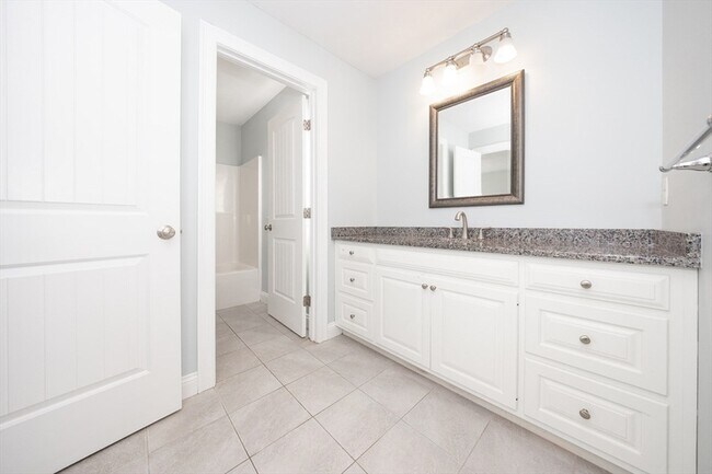 Building Photo - 4 Cyrus Way