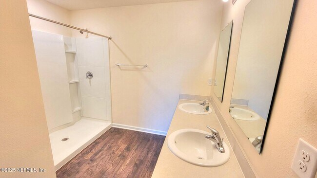 Building Photo - 121 Aveiro Wy