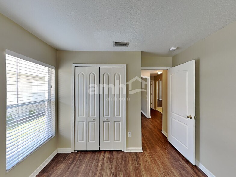 Building Photo - 12828 Standbridge Dr