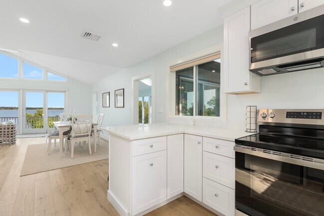 Building Photo - 117 Indian Ave