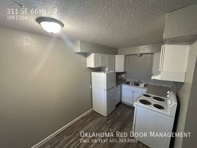 Building Photo - 311 SE 66th-2