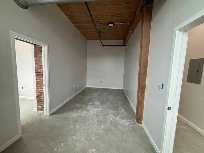 Building Photo - 88 Gerrish Ave