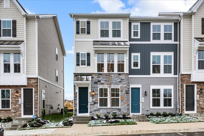 Building Photo - Available Now! Gorgeous New Construction 3 Story Town Home