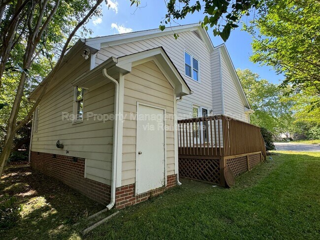 Building Photo - 4328 Bartholomew Cir