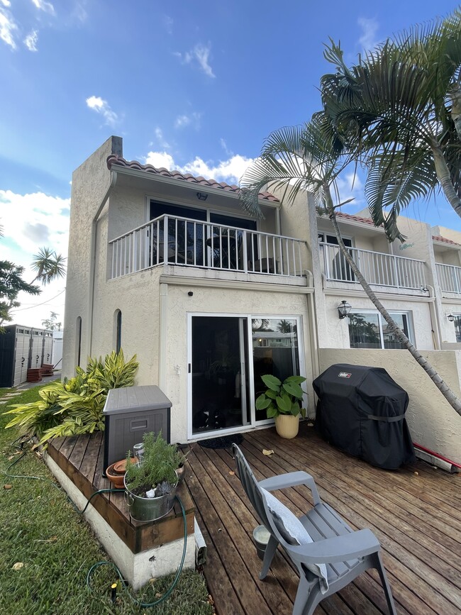 Building Photo - 1861 SE 4th St