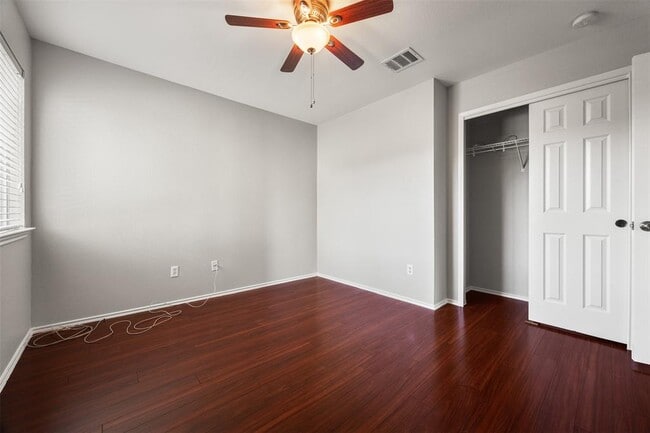 Building Photo - 10401 Maydelle Dr