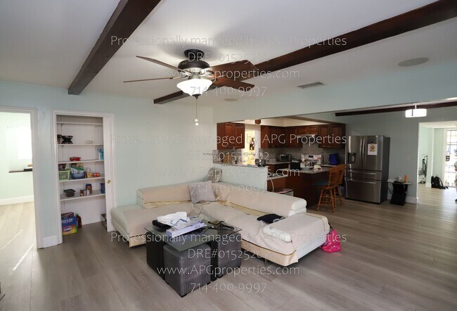 Building Photo - 7164 Santa Teresa Cir