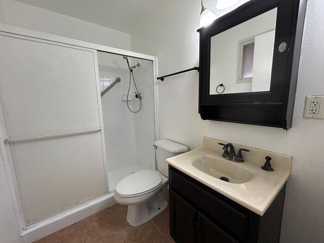 Building Photo - 1932 E Loyola Dr