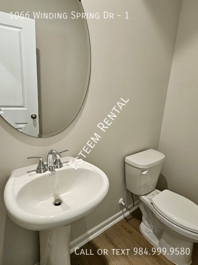 Building Photo - 1066 Winding Spg Dr