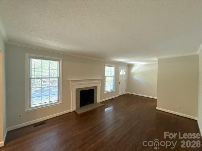 Building Photo - 5710 Charing Pl