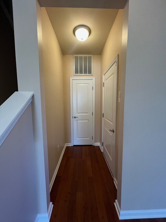 Building Photo - Coming Soon – Available November 1st! Spacious 4-Bedroom Home