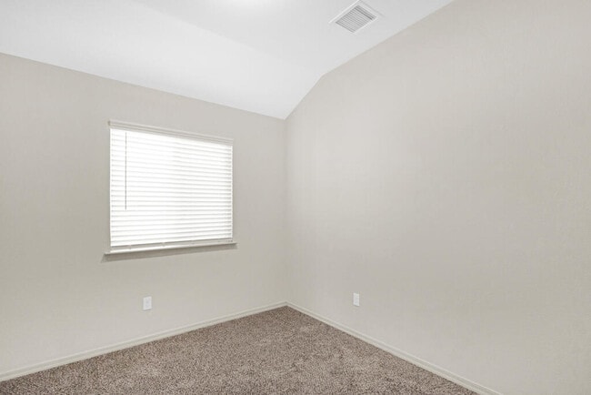 Building Photo - 11069 Gem Valley Rd