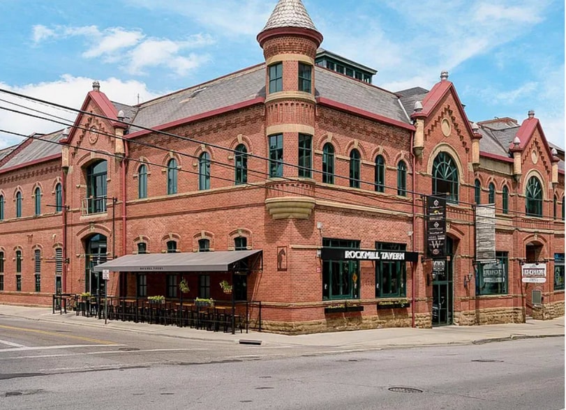 Building Photo - 51 W Blenkner St