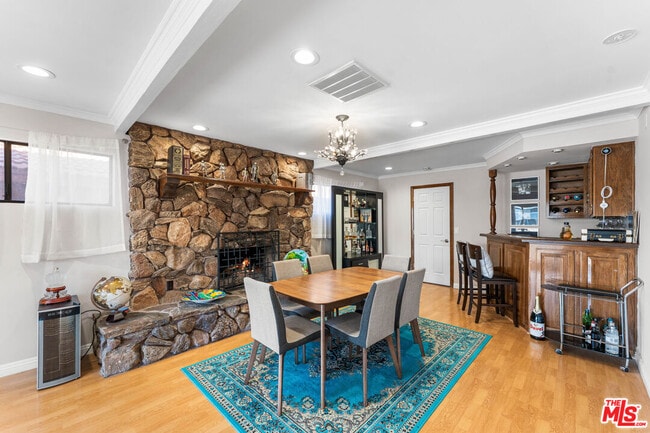 Building Photo - 18032 Mariner Dr