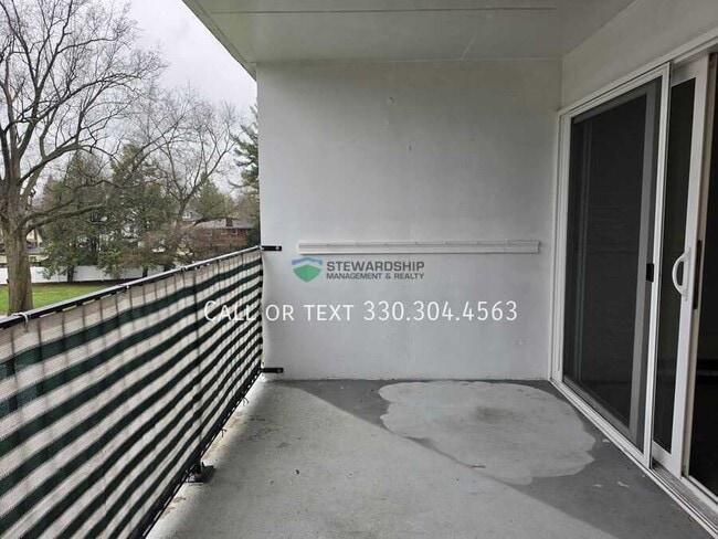 Building Photo - 2331 E Market St