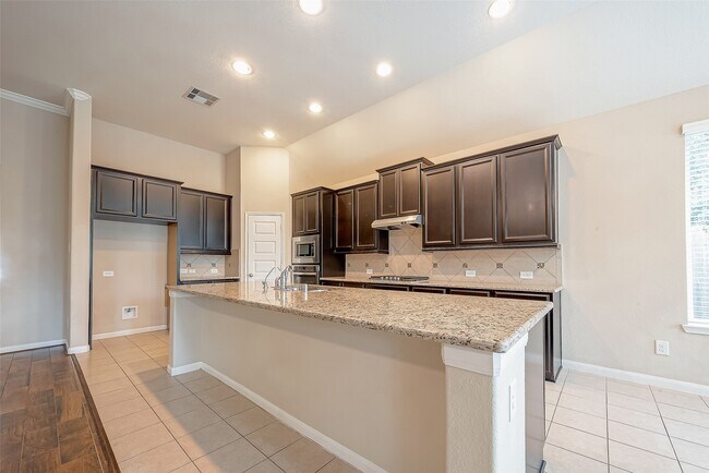 Building Photo - 22019 Flashing Ridge Dr