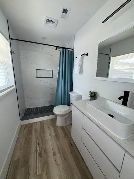 Building Photo - 1001 S Dollins Ave