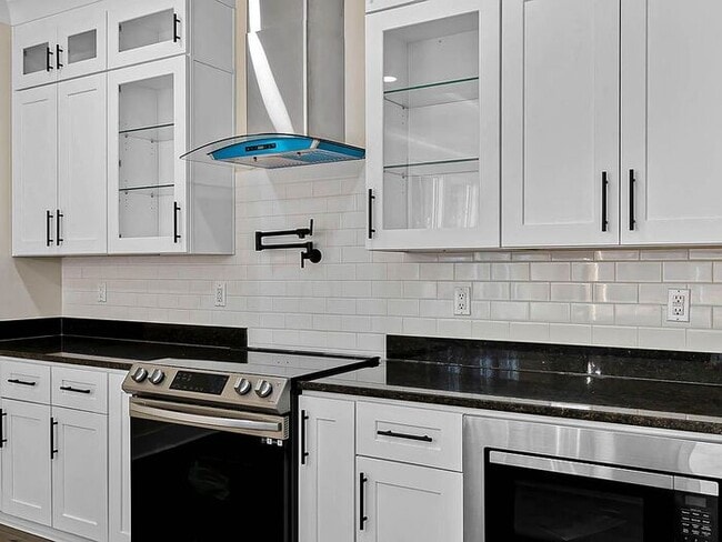 Building Photo - Build Equity While Leasing - Lease and Own from Day One!