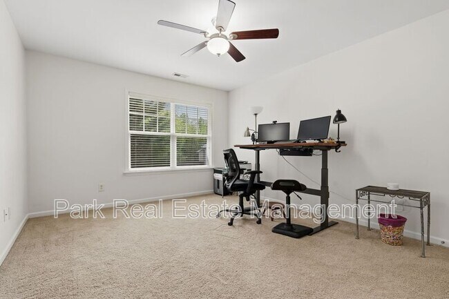 Building Photo - 3809 Stoneybrook Dr