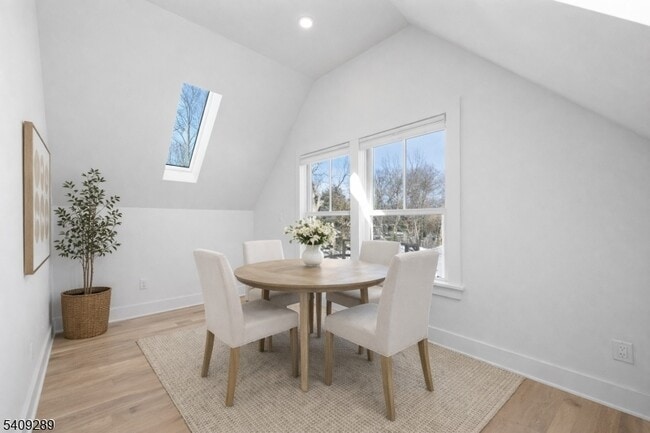 Building Photo - 96 Watchung Ave