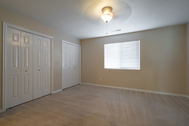 Building Photo - Utilities Included! Beautiful 2 Bedroom Townhome in Ivins