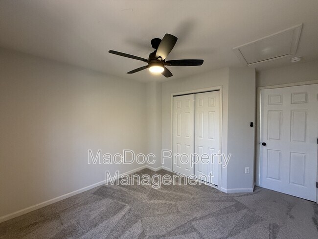 Building Photo - 14 Heatherbrook Ln