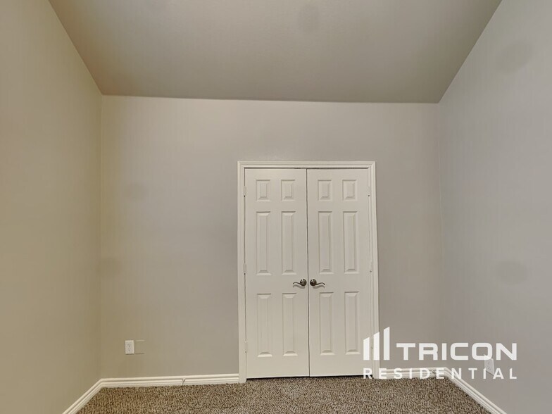 Building Photo - 219 Hartley Ln