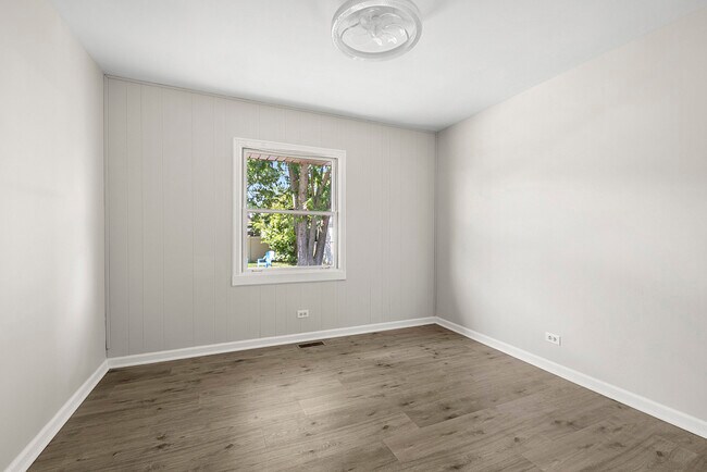 Building Photo - 16248 Haven Ave