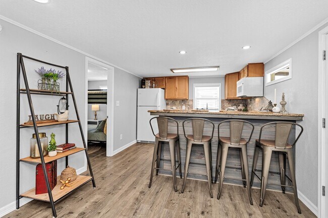 Building Photo - 219 Leeward Way