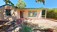 Building Photo - Desirable 3 Bedroom, 2 Bathroom house in S...