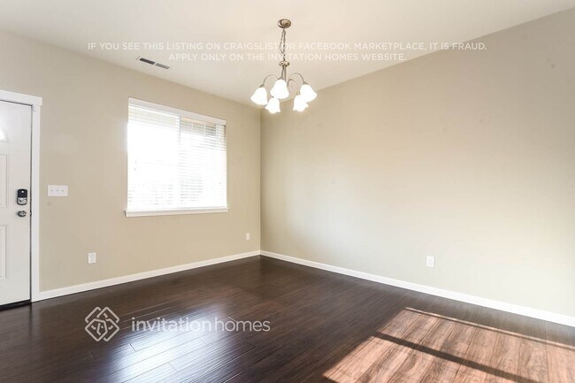 Building Photo - 16516 25th Ave Ct E