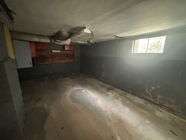 Building Photo - New Year, New Home, $500 Off! Want to stop renting and finally own your own home? Now you CAN — w...