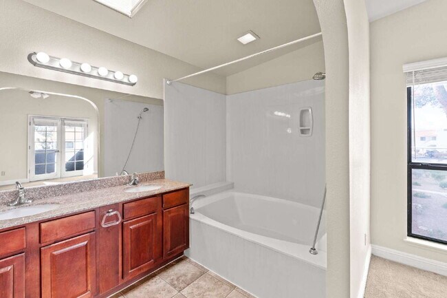 Building Photo - 2912 Bluegill Way