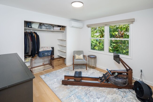Building Photo - Renovated Kahala Retreat: 3-Bed Home + Stu...