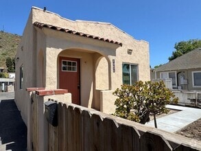 Building Photo - 344-350 N. Ventura Ave.