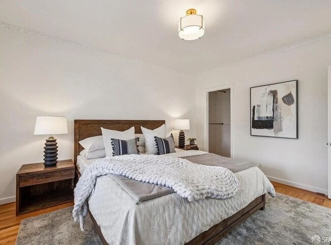 Building Photo - 845 44th Ave