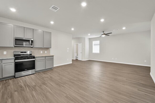 Building Photo - 13244 Musky Dr