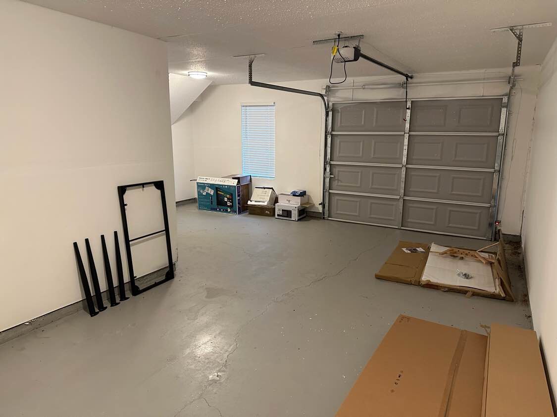 Building Photo - Room in Single Family Home on Newberry Trail