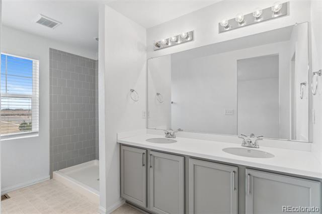 Building Photo - 9770 Biscay St