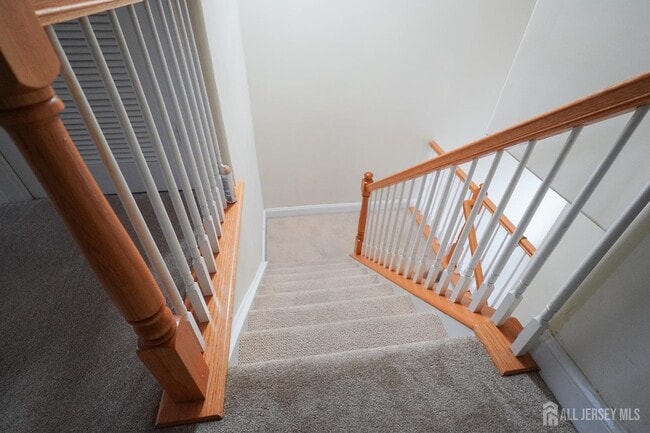 Building Photo - 456 Hancock St