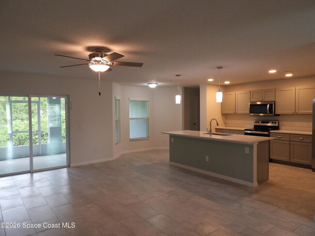 Building Photo - 1530 Paley Cir SE