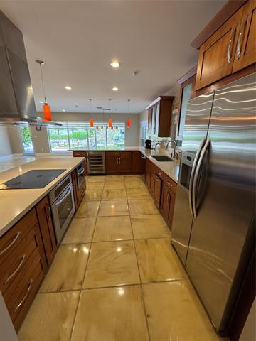 Building Photo - 5200 Riviera Dr