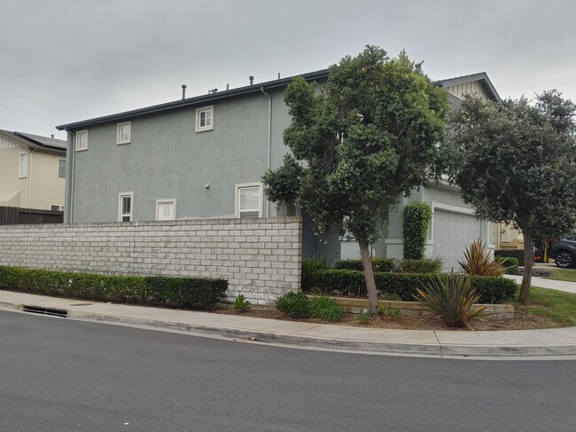 Building Photo - 17528 Yellowwood Way