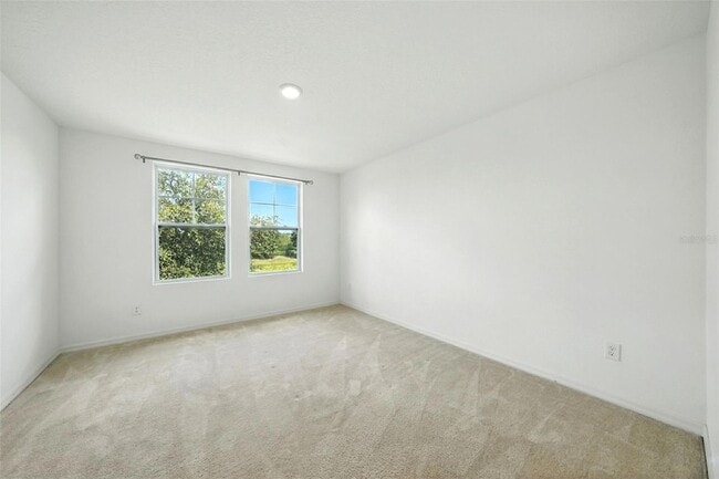 Building Photo - 700 Benoi Dr